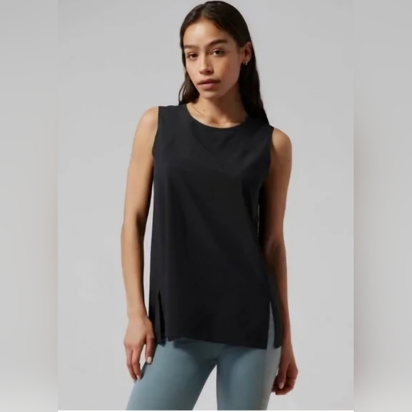 Athleta Tops - Athleta Zephyr Refined Tank NWT